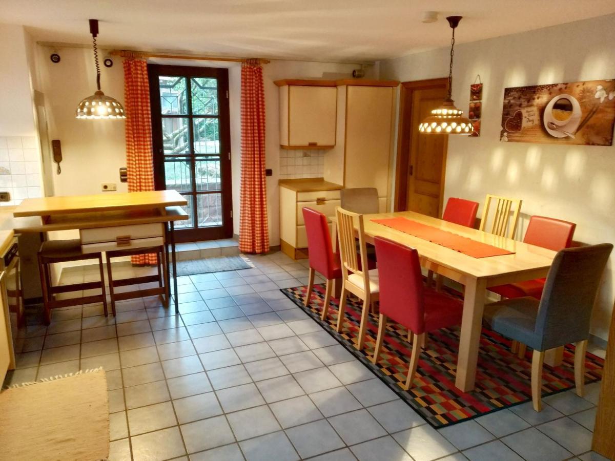 Ferienhaus Marre - Mit Grill, Feuerstelle Und Gartensauna Waldbrunn  المظهر الخارجي الصورة